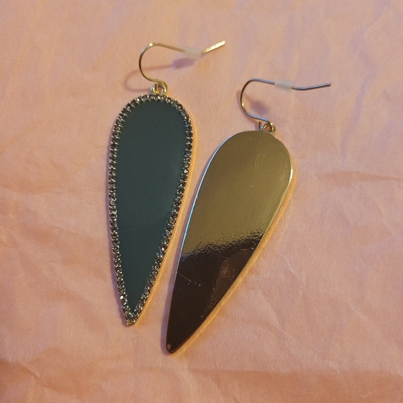 Marlyn Schiff Enamel Drop Earrings - Picture 3 of 5